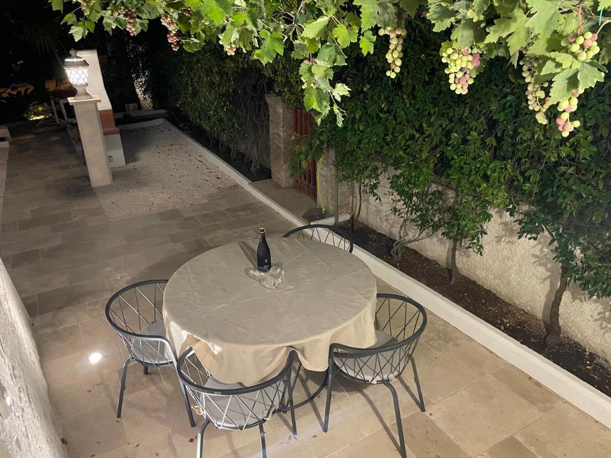 Apartamento Martina Trulli Relais Locorotondo Exterior foto